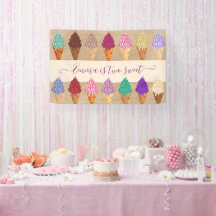 かわいいアイスクリームパーティーベビーガール2年誕生日