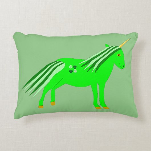 かわいいアイリッシュグリーンと金ゴールドユニコーンカスタム アクセントクッション (正面)
