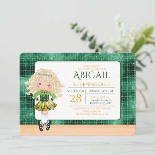 かわいいアイリッシュダンスブロンドガールソフトシューズ誕生日 招待状 (スタンド正面)