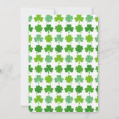 かわいいアイリッシュダンスレッドヘアガールシャームロック誕生日 招待状 (裏面)