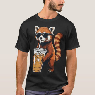 かわいいアカパンダのアイスコーヒー Tシャツ
