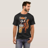 かわいいアカパンダのアイスコーヒー Tシャツ (正面フル)