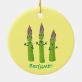 かわいいアスパラガスの野菜トリオ漫画 セラミックオーナメント (裏面)