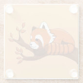 かわいいアニメの赤いパンダが木に登場 ガラスコースター (裏面)