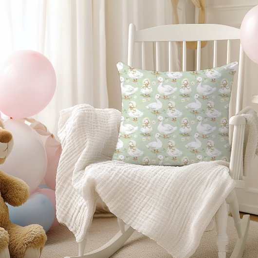 かわいいアヒルがボンネットを着て復活祭子供部屋 クッション