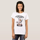 かわいいアヒルのスクーターTシャツ 看護学生 Tシャツ (正面フル)