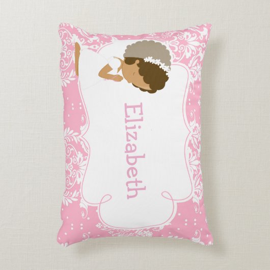 かわいいアフリカ系アメリカ人の女の子が祈るイラストと詩 アクセントクッション (正面(垂直))