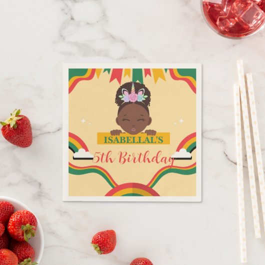 かわいいアフロユニコーンアフリカ系アメリカ人の女の子誕生日 スタンダードカクテルナプキン (インサイチュ)