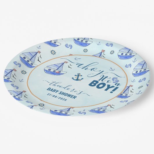かわいいアホイ男の子の帆船の赤航海のちゃんシャワー ペーパープレート (アングル)