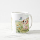 かわいいアホロトルが蝶を追う コーヒーマグカップ (正面右)