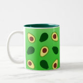 かわいいアボカドススライス夏の緑のグラデーションのパターン ツートーンマグカップ (左)