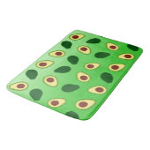 かわいいアボカドススライス夏の緑のグラデーションのパターン バスマット (アングル)
