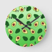 かわいいアボカドススライス夏の緑のグラデーションのパターン ラウンド壁時計 (正面)