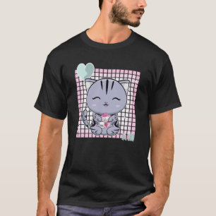 かわいいアメリカンショートヘアの猫 いちごミルクシェイク Tシャツ