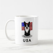 かわいいアメリカ国旗ボストンテリア犬(黒) コーヒーマグカップ (左)