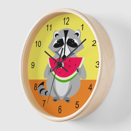 かわいいアライグマがスイカを食べる 壁時計 (傾斜)