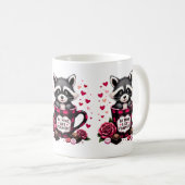 かわいいアライグマのバレンタインバッファロープレイドエステティック コーヒーマグカップ (正面右)