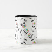 かわいいアライグマのパターン マグカップ (中央)