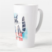 かわいいアライグマの誕生日プレゼント カフェラテマグ (右アングル)