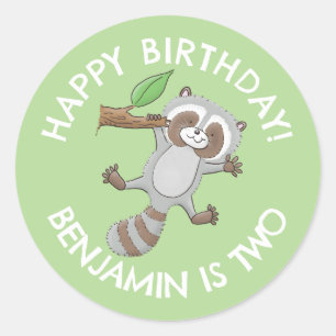かわいいアライグマパーソナライズされたマンガの誕生日 ラウンドシール