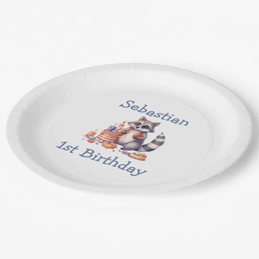かわいいアライグマ少年1歳の誕生日パーティー カスタム ペーパープレート (アングル)