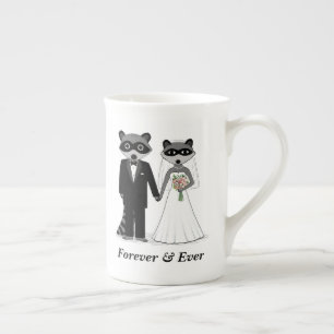 かわいいアライグ結婚マの新郎新婦カスタム ボーンチャイナマグカップ