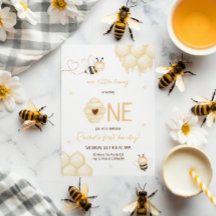 かわいいイエロービーハニー最初のミツバチの日