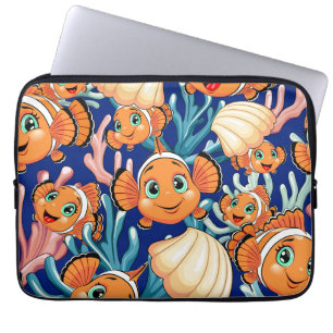 かわいいイソギンチャクフイッシュの漫画 家族 水中 ラップトップスリーブ