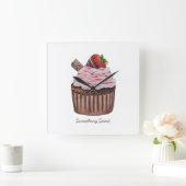 かわいいイチゴのカップケーキの水色 スクエア壁時計 (ホーム)