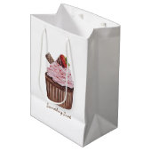 かわいいイチゴのカップケーキの水色 ミディアムペーパーバッグ (正面アングル)
