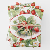 かわいいイチゴの水色 ラッピングペーパーシート (インサイチュ)