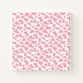 かわいいイチゴの牛と斑点のパターン ノートブック (裏面)