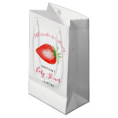 かわいいイチゴの赤ちゃんシャワー スモールペーパーバッグ (正面アングル)