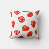 かわいいイチゴ柄 クッション (正面)