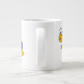 かわいいイラストレーションのスピノサウルス。2 ジャンボコーヒーマグカップ (裏面)