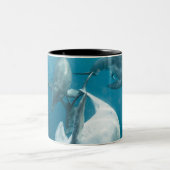 かわいいイルカたち ツートーンマグカップ (中央)