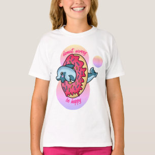 かわいいイルカとピンクのドーナツを振りかけてうれしく思う Tシャツ