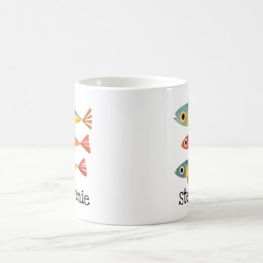 かわいいイワシパーソナライズされたの名前 コーヒーマグカップ (中央)