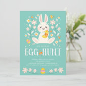 かわいいイースターのウサギのイースターエッグの狩りのパーティー 招待状 (スタンド正面)