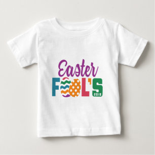 かわいいイースターは日2018年をだまします ベビーTシャツ