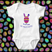 かわいいイースターエッグのウサギのキャプション ベビーボディスーツ