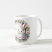かわいいイースターバニーとフローラリース幼児T市 コーヒーマグカップ (正面右)