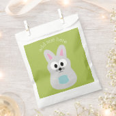かわいいイースターバニーと卵と名前をカスタムする フェイバーバッグ (クリップ留めされた状態)