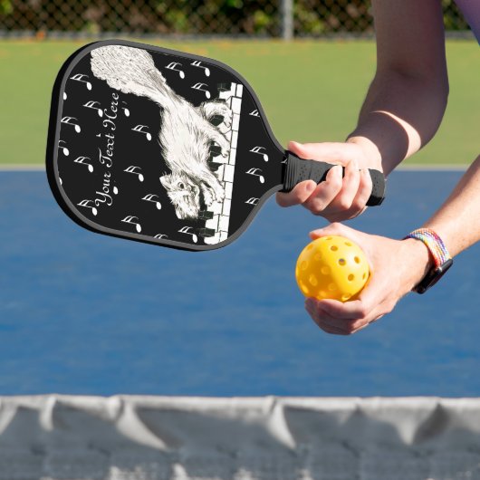 かわいいウインクの白猫がピアノの鍵盤の音楽ノート ピックルボールラケット (インサイチュ)