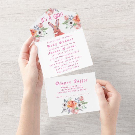 かわいいウサギの花それが女の子の赤ちゃんシャワーA オールインワン招待状 (貼ってはがせる)