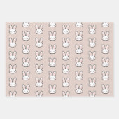 かわいいウサギの顔 ウサギの模様のラッピングペーパー シート (正面)