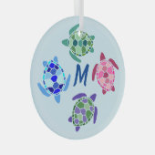 かわいいウミガメカラフルのサンキャッチャーモノグラム ガラスオーナメント (正面右)