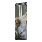 かわいいエイプファミリーグループハグ写真 タンブラー (回転左)