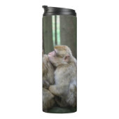 かわいいエイプファミリーグループハグ写真 タンブラー (回転右)