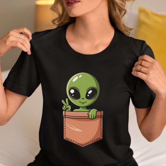 かわいいエイリアンインポケット – おもしろい宇宙グラフィック Tシャツ